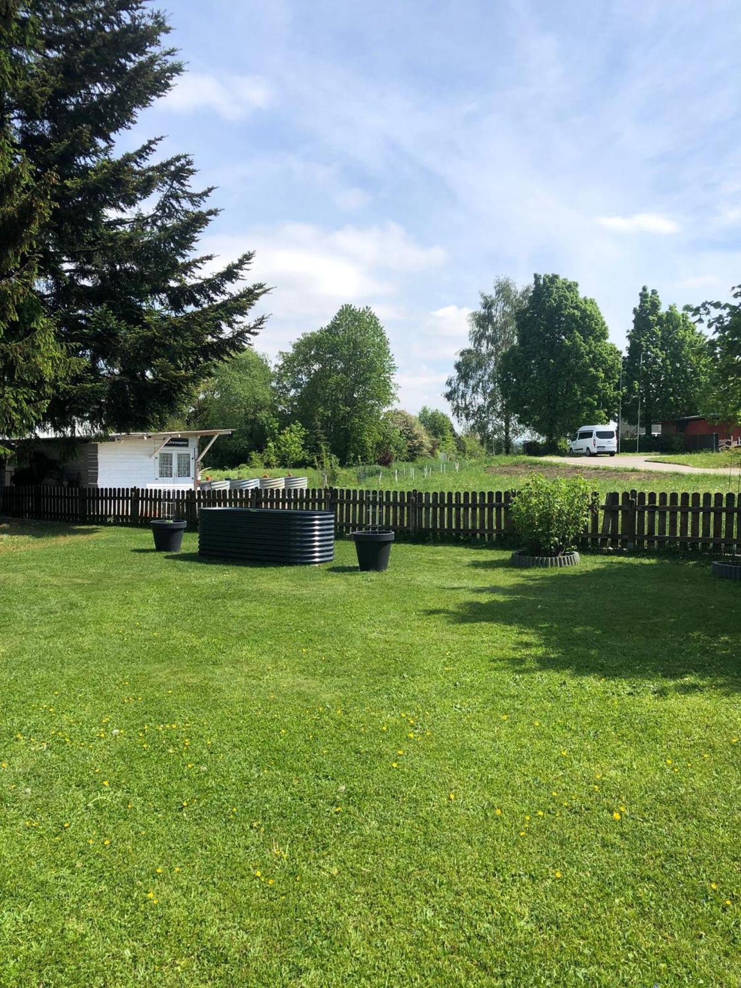 Gemuetliche Blockhuette Mit Grossem Garten Ried im Innkreis Exterior foto